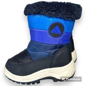 Nova Mountain Boys Size 8 Snow Boots